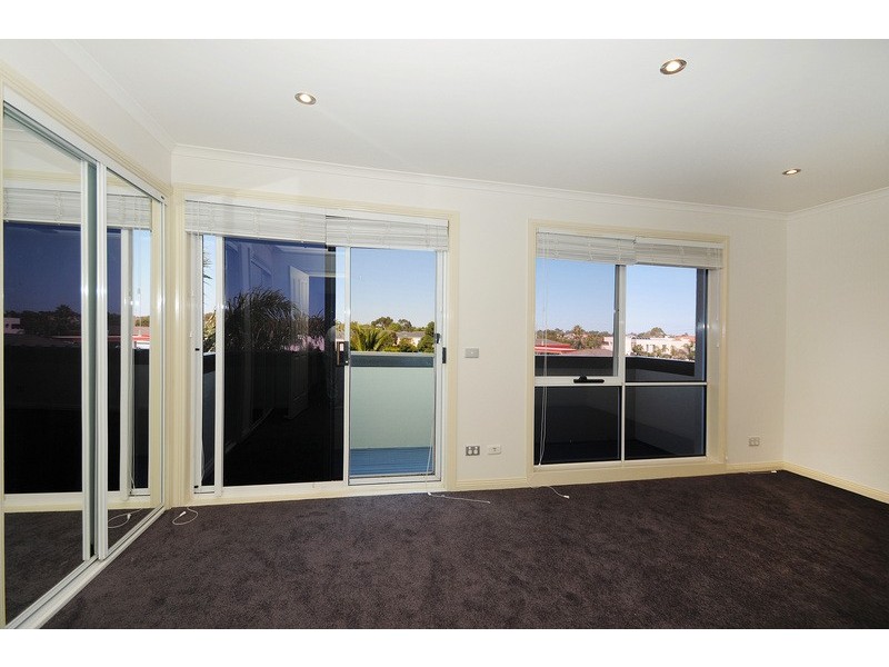 30 Scarborough Drive, Patterson Lakes VIC 3197