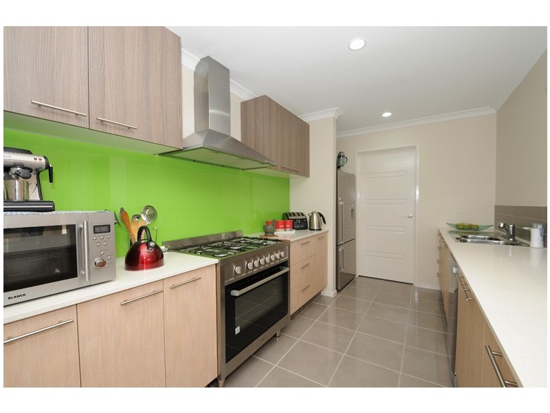 48 Triumph Way, Skye VIC 3977