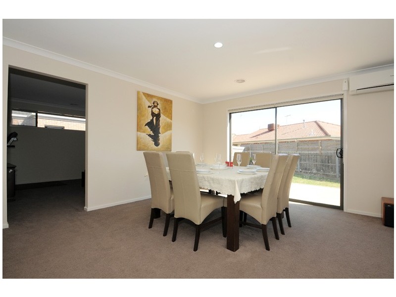 48 Triumph Way, Skye VIC 3977