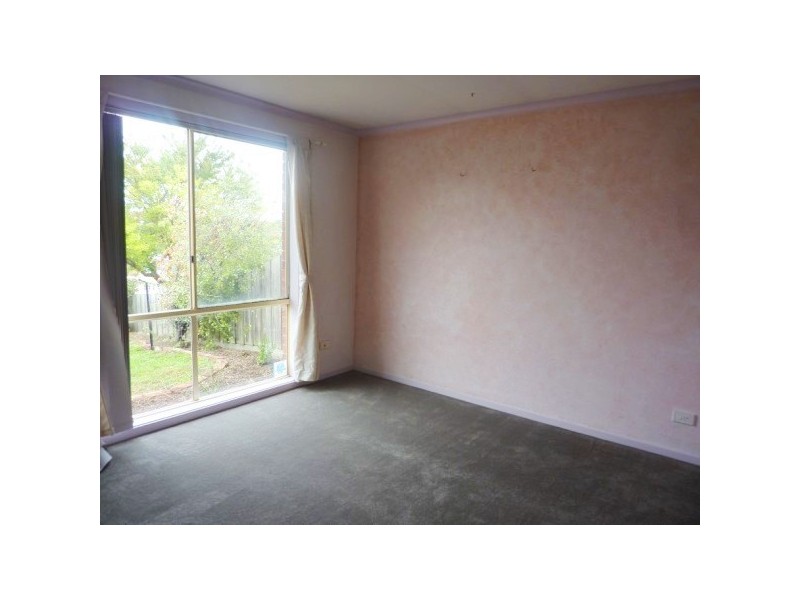 39 Bates Street, Cranbourne West VIC 3977