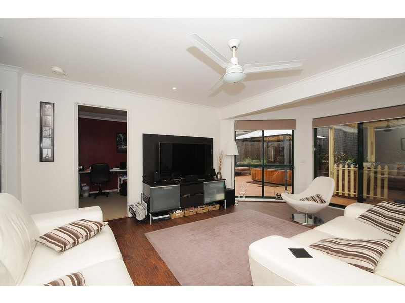 9 Beryl Court, Skye VIC 3977