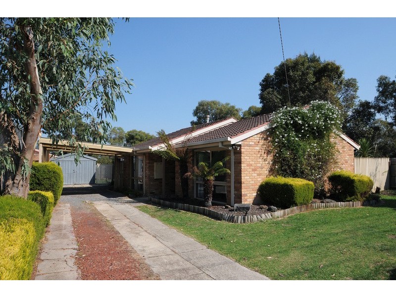 15 Rangeview Drive, Skye VIC 3977