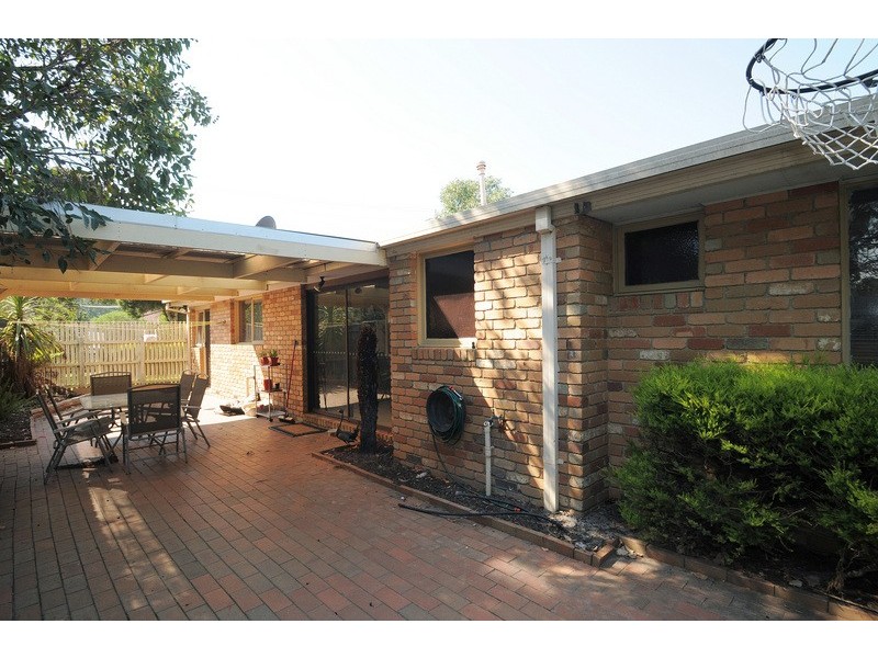 15 Rangeview Drive, Skye VIC 3977