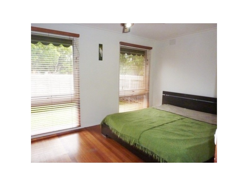 2 Fantail Court, Carrum Downs VIC 3201