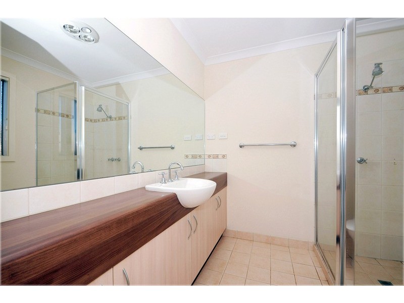 12 Bushy Park Place, Carrum Downs VIC 3201