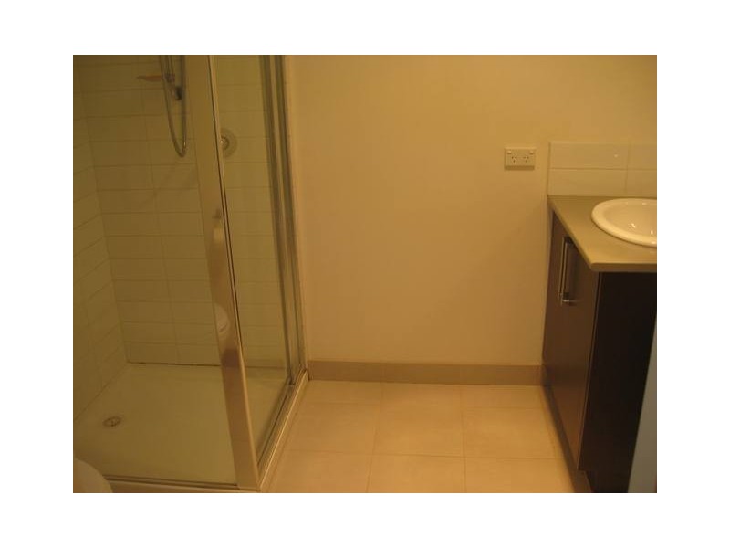 1/24 Robinia Street, Frankston VIC 3199