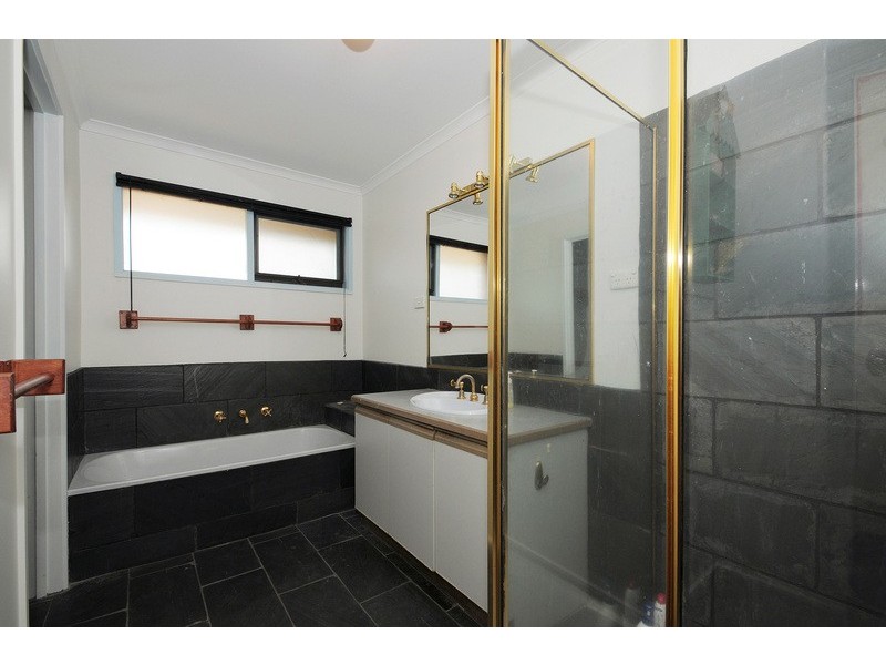 169 Lyrebird Drive, Carrum Downs VIC 3201