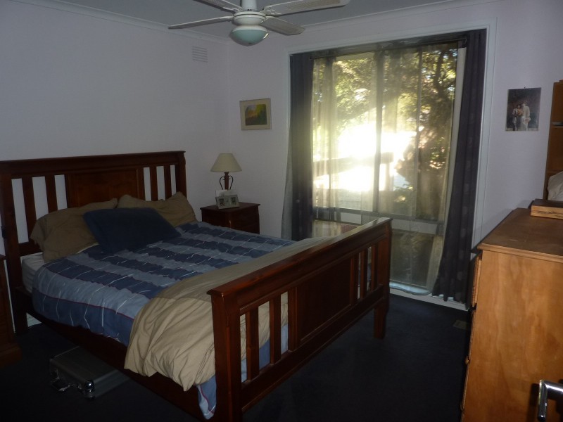 31 Wallace Ave, Frankston VIC 3199