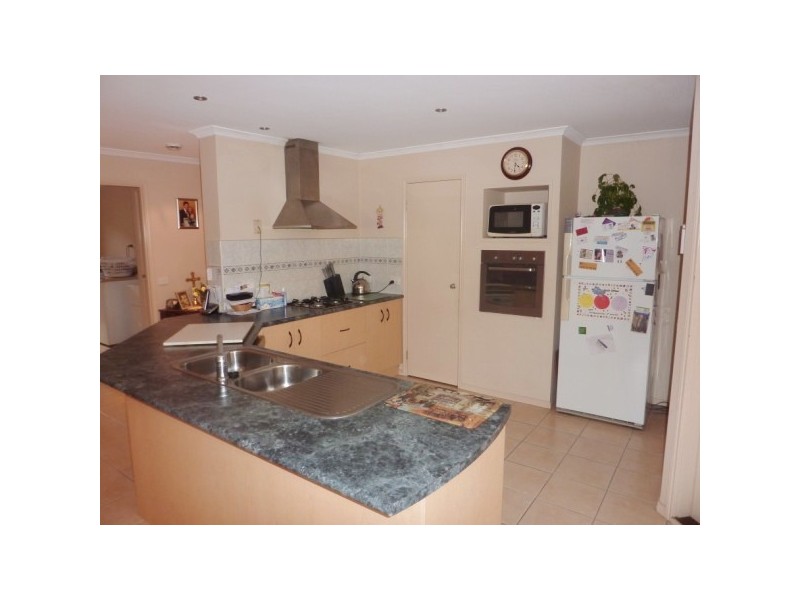 7 Banjo Bvd, Carrum Downs VIC 3201