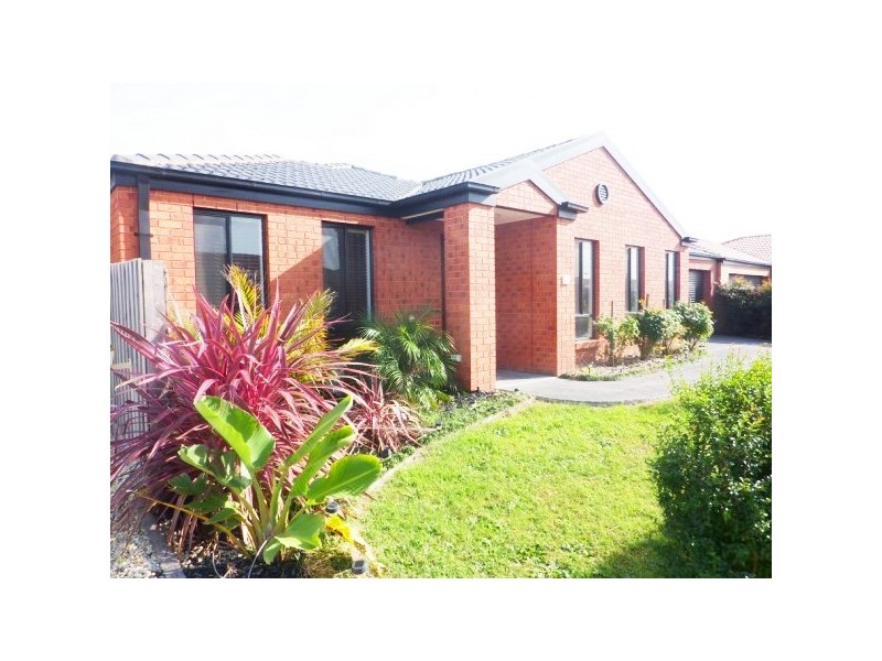 16 Esta Court, Carrum Downs VIC 3201