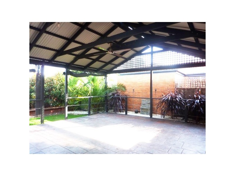 16 Esta Court, Carrum Downs VIC 3201