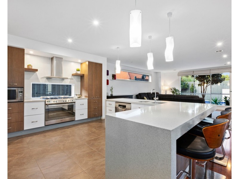 18 Clendon Court, Carrum Downs VIC 3201