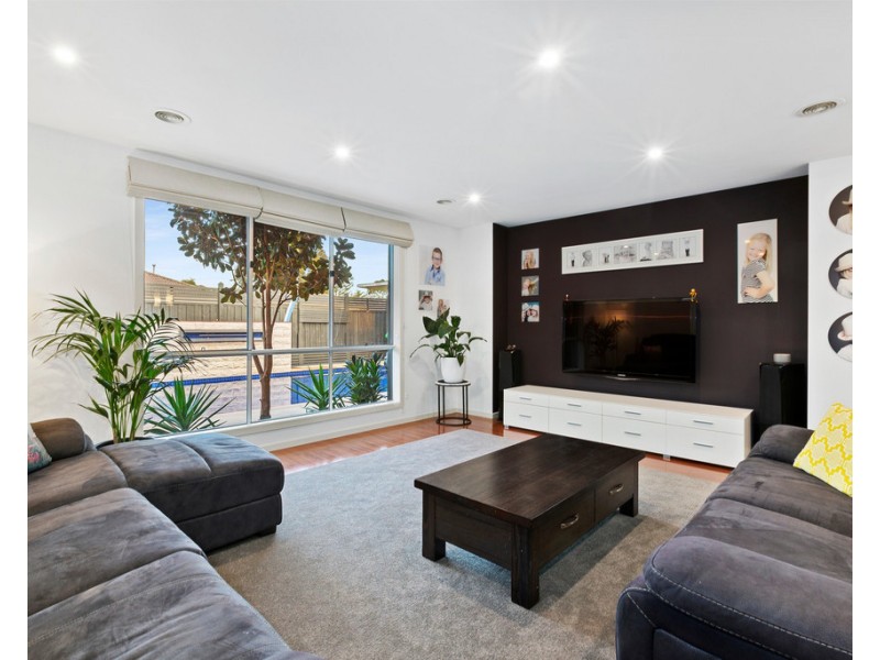 18 Clendon Court, Carrum Downs VIC 3201