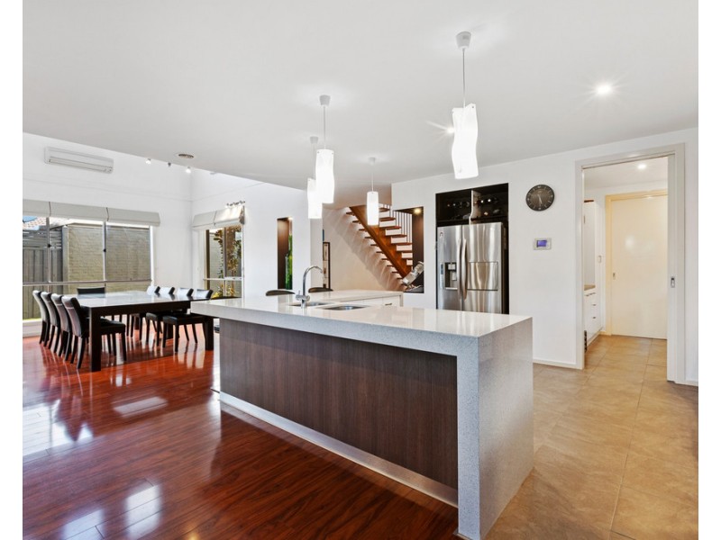 18 Clendon Court, Carrum Downs VIC 3201