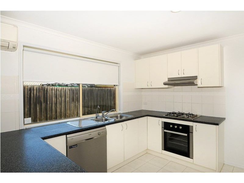 10 Coco Parade, Skye VIC 3977