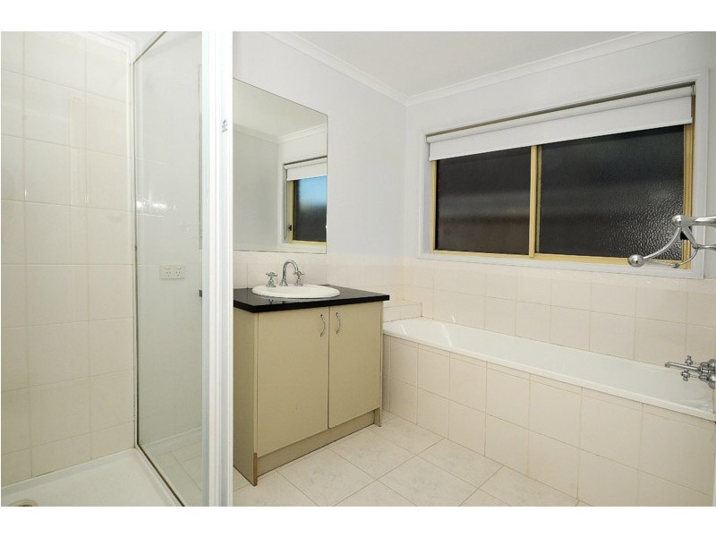 10 Coco Parade, Skye VIC 3977