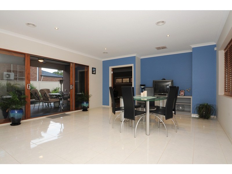 18 Black Wallaby Drive, Langwarrin VIC 3910