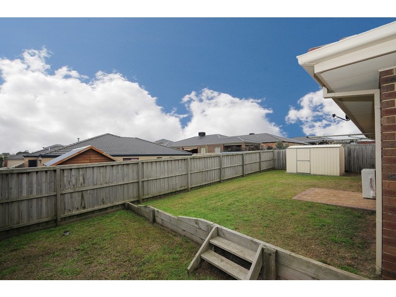 31 Diamond Pde, Skye VIC 3977