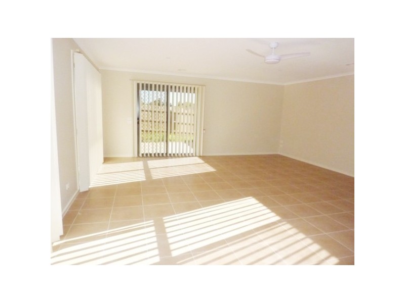 10 Di Blasi Court, Skye VIC 3977