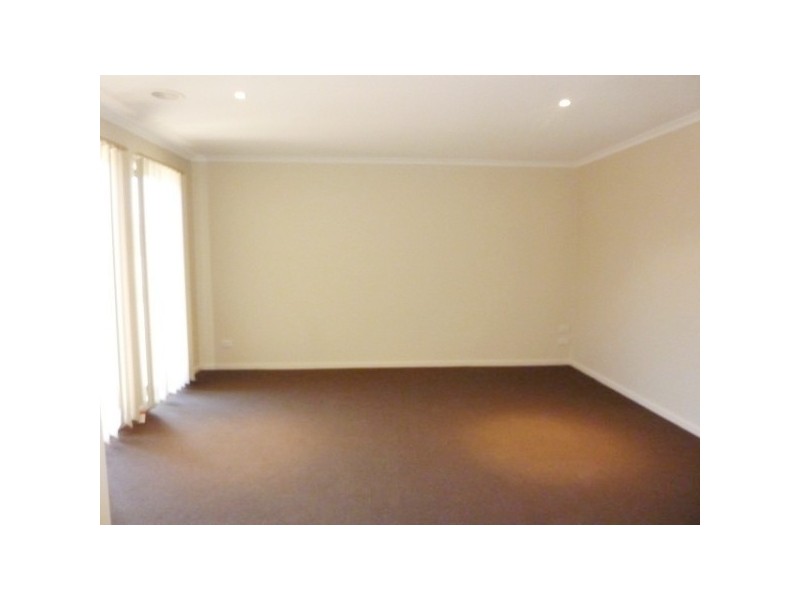 10 Di Blasi Court, Skye VIC 3977