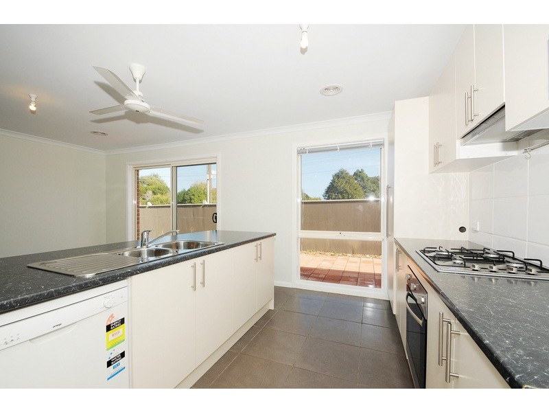 8A McDonald Street, Skye VIC 3977