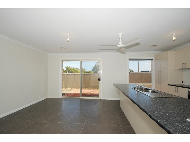 8A McDonald Street, Skye VIC 3977