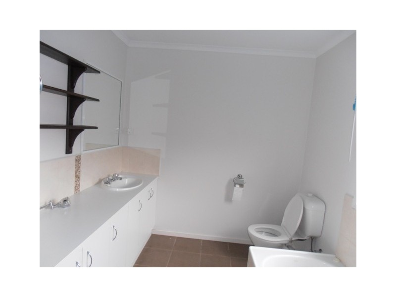 5 Esta Court, Carrum Downs VIC 3201