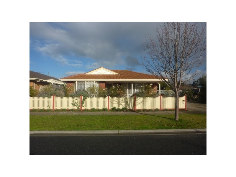 3 Lindas Way, Carrum Downs VIC 3201