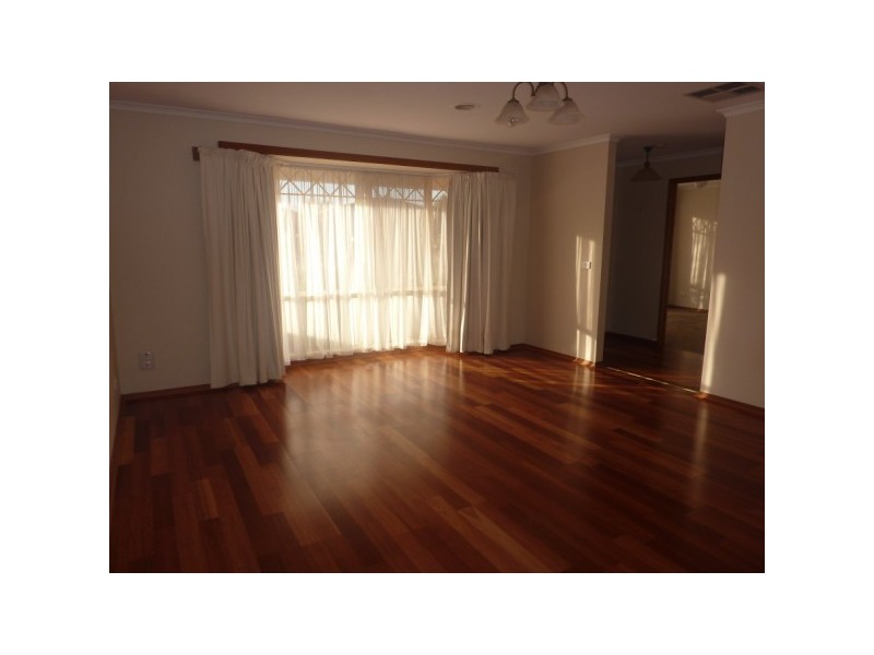 3 Lindas Way, Carrum Downs VIC 3201