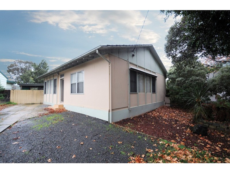 2 Longleaf Street, Frankston North VIC 3200