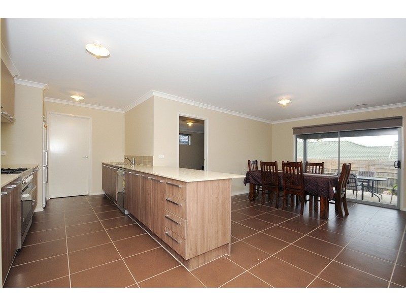 18 Triumph Way Skye, Skye VIC 3977