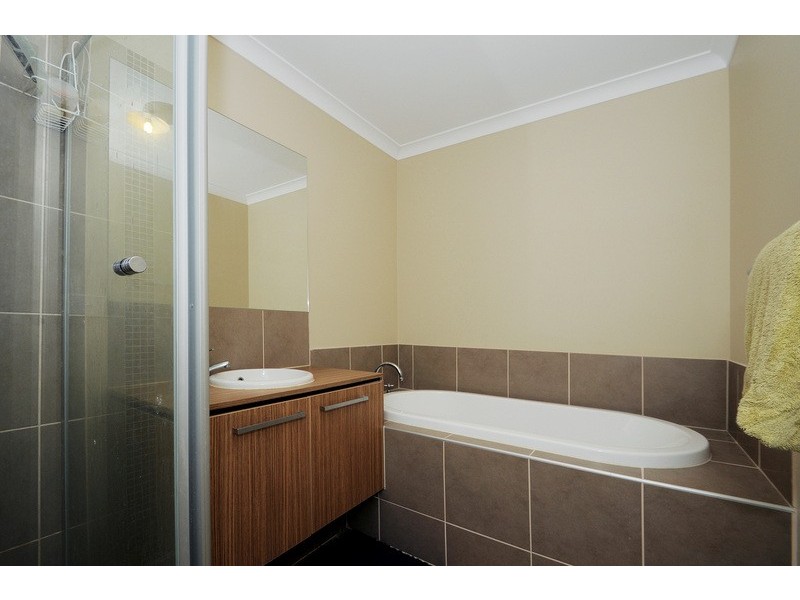 18 Triumph Way Skye, Skye VIC 3977