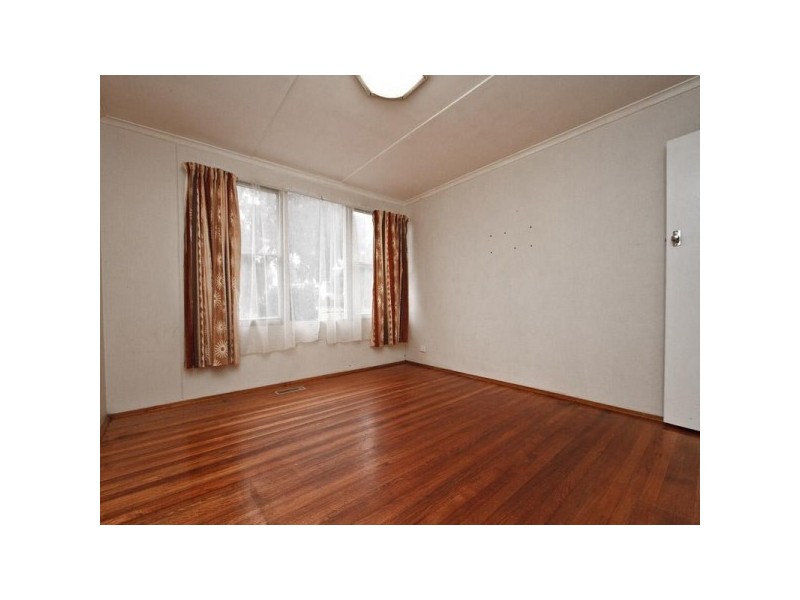 35 Hickory Crescent, Frankston North VIC 3200