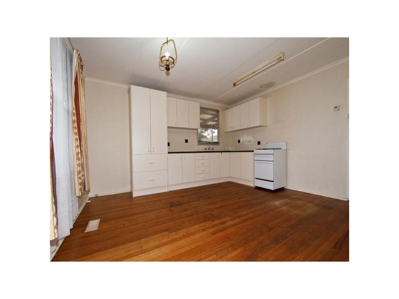 35 Hickory Crescent, Frankston North VIC 3200