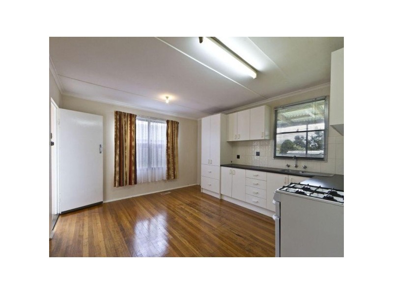 35 Hickory Crescent, Frankston North VIC 3200