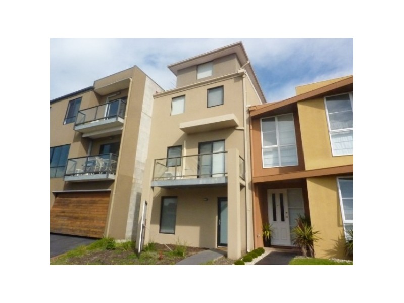 7 North Shore Drive, Patterson Lakes VIC 3197