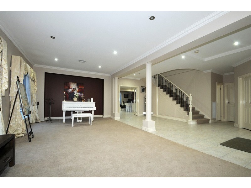 11 Cocos Court, Patterson Lakes VIC 3197