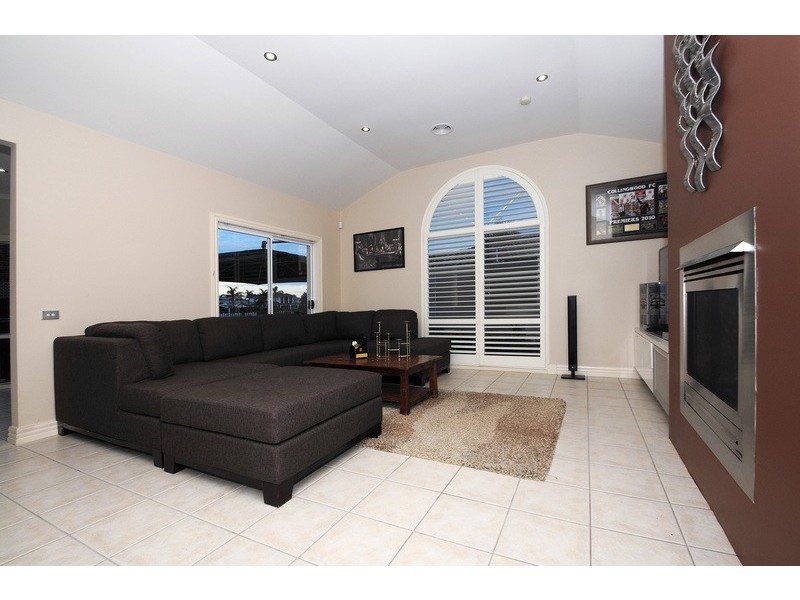 11 Cocos Court, Patterson Lakes VIC 3197