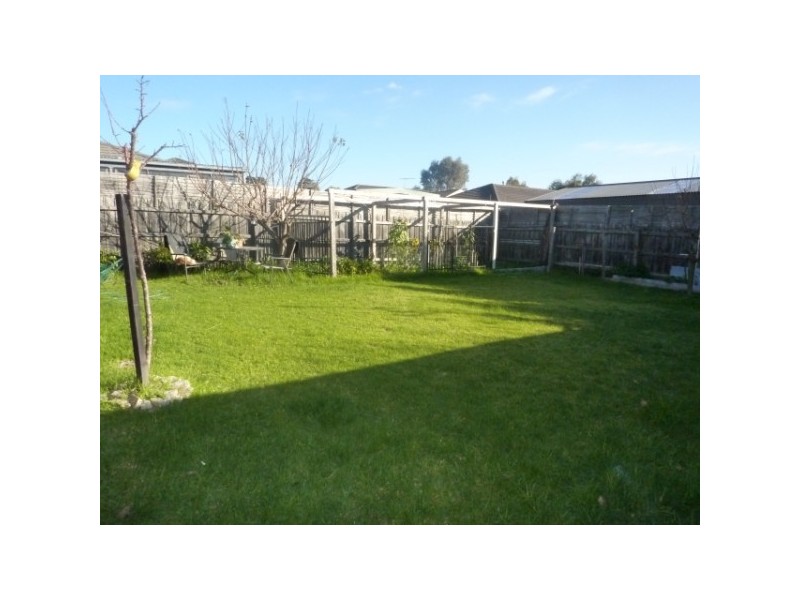 33 Carrum Woods Drive, Carrum Downs VIC 3201