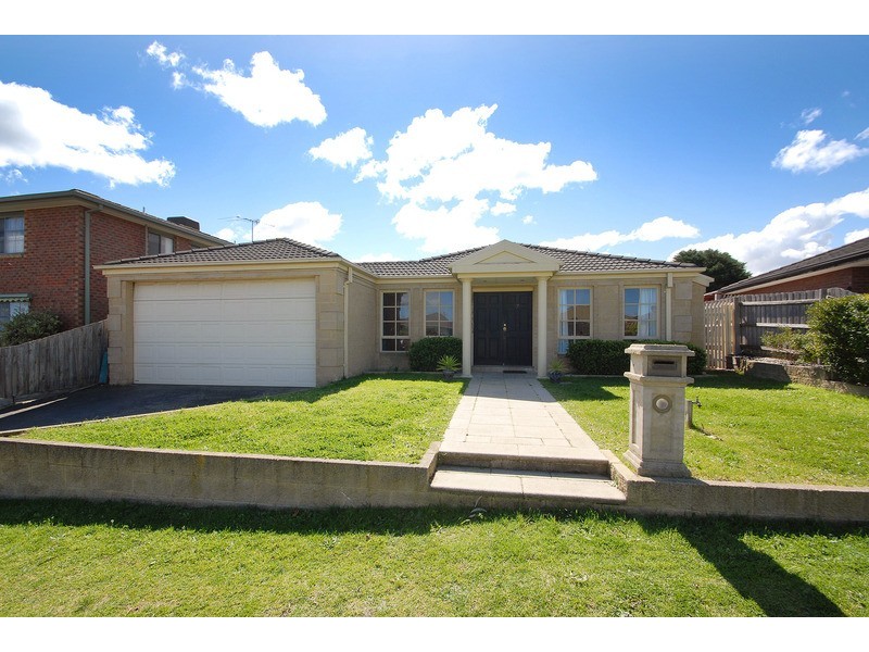 7 Helm Court, Carrum Downs VIC 3201