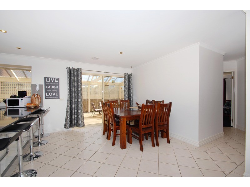 7 Helm Court, Carrum Downs VIC 3201