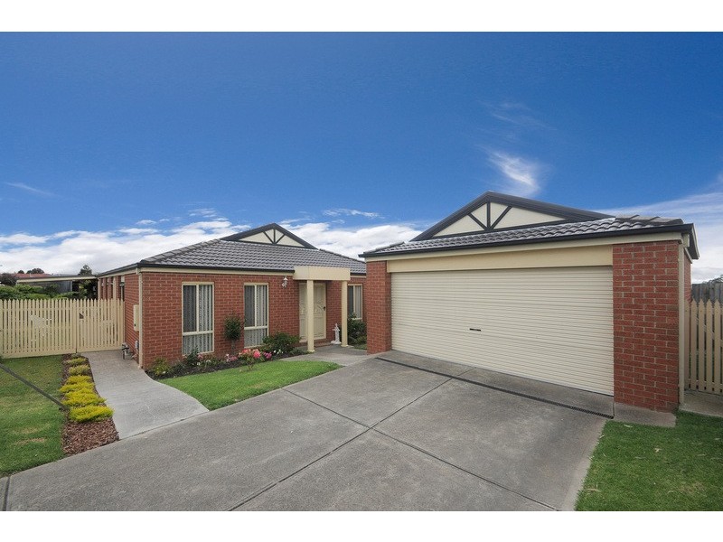 7 Andrea Claire Court, Skye VIC 3977