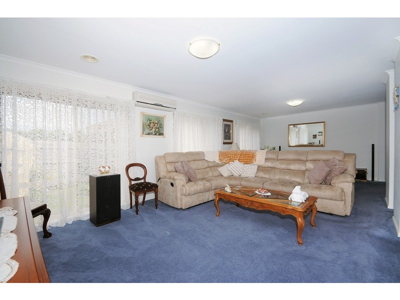 7 Andrea Claire Court, Skye VIC 3977