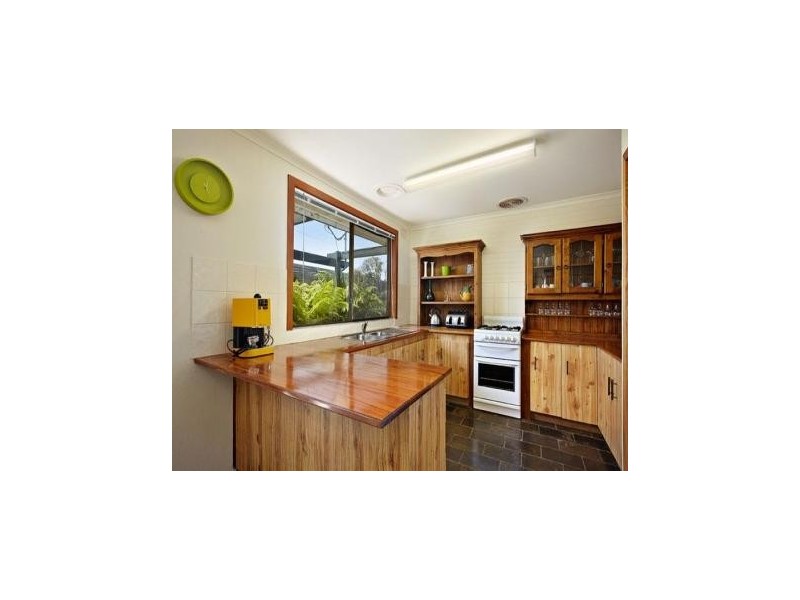 10 Indura Street, Mount Martha VIC 3934