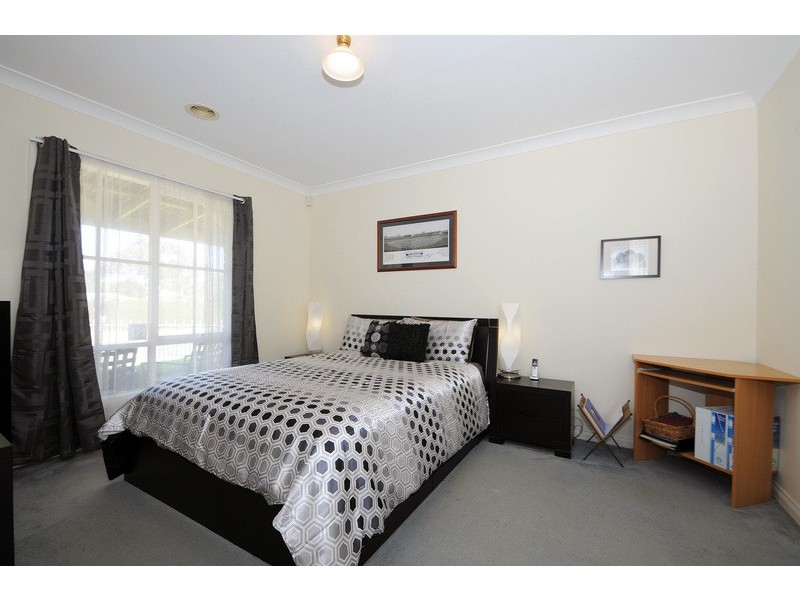 87 Broderick Road, Carrum Downs VIC 3201