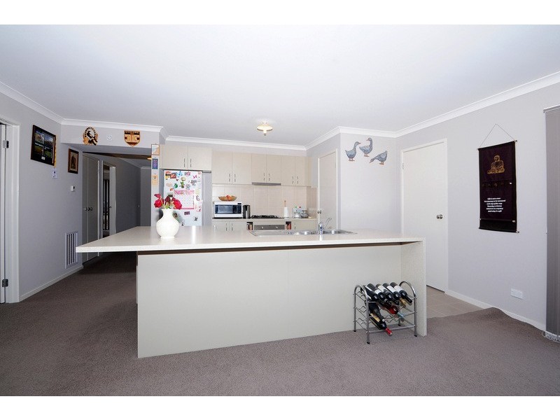 34 Triumph Way, Skye VIC 3977