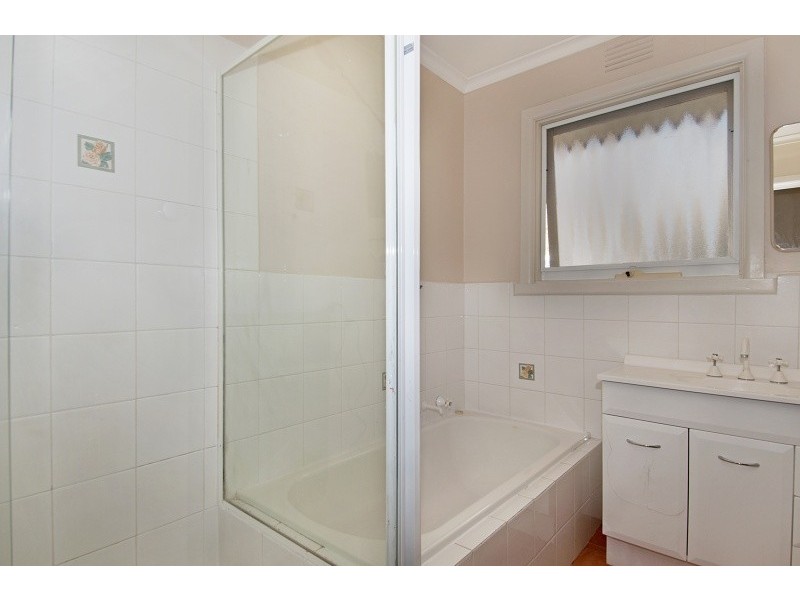 19 Glenelg Avenue, Frankston VIC 3199