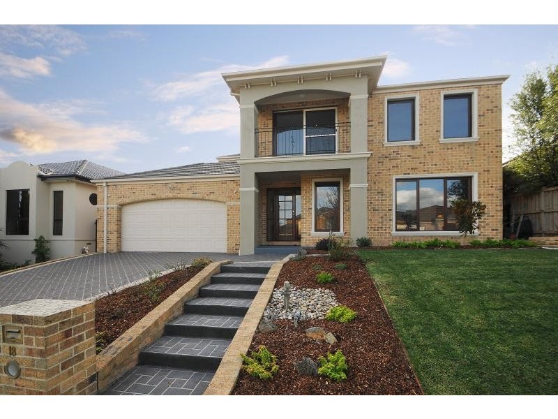 18 Haverbrack Drive, Berwick VIC 3806