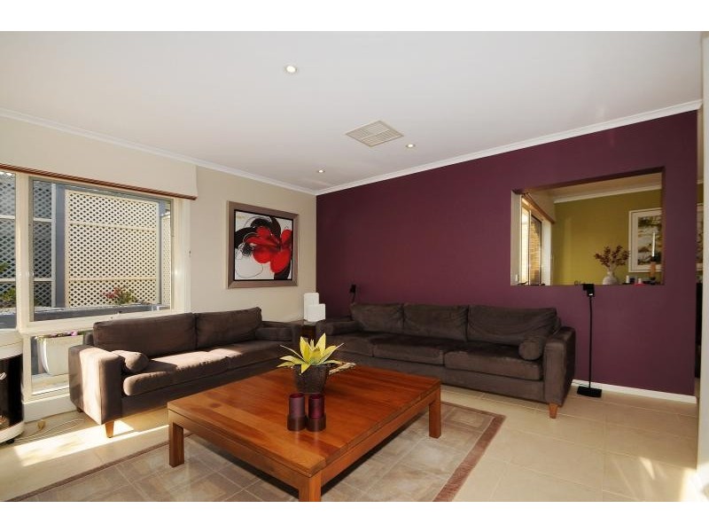 18 Haverbrack Drive, Berwick VIC 3806