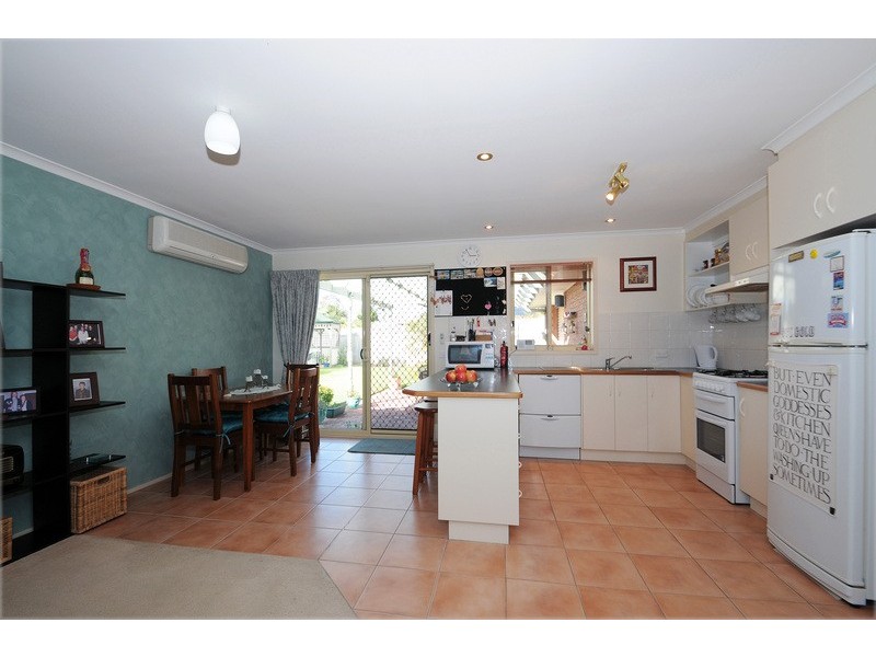 11 Tolga Close, Carrum Downs VIC 3201